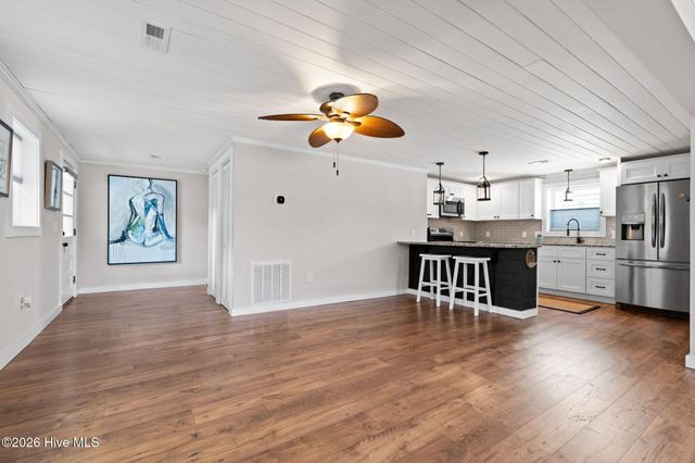 413 Sherrill Street, Oak Island, NC 28465