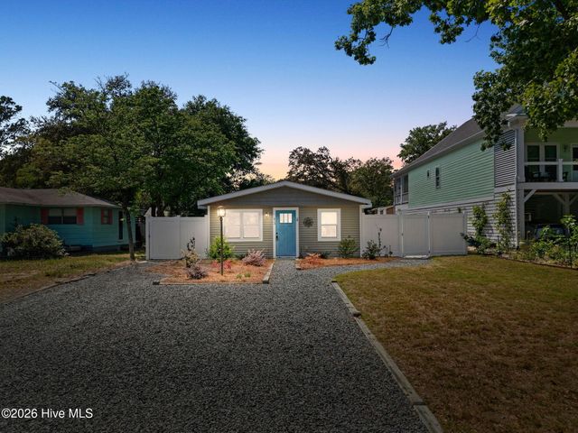 413 Sherrill Street, Oak Island, NC 28465