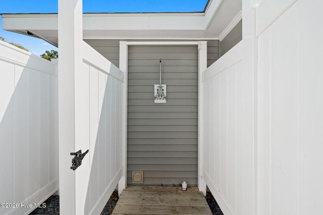 413 Sherrill Street, Oak Island, NC 28465