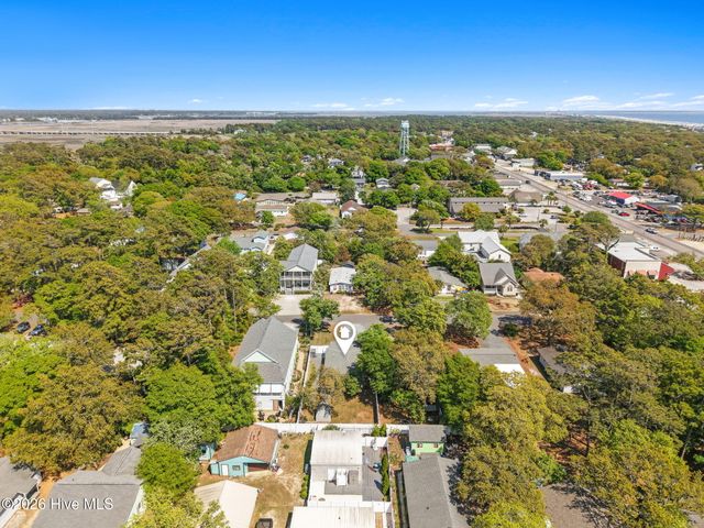 413 Sherrill Street, Oak Island, NC 28465
