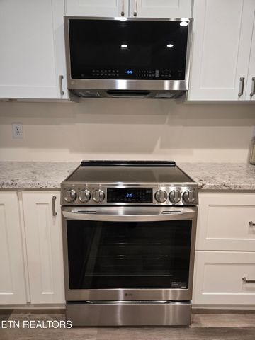 316 Bowers Park Circle, Knoxville, TN 37920