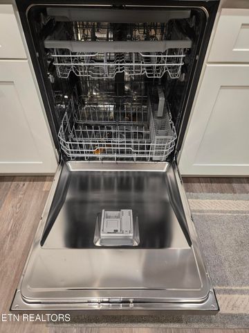 316 Bowers Park Circle, Knoxville, TN 37920