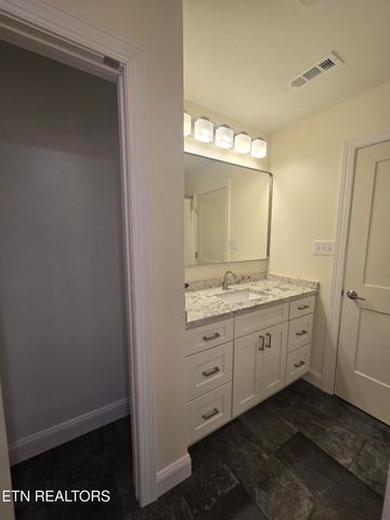 316 Bowers Park Circle, Knoxville, TN 37920