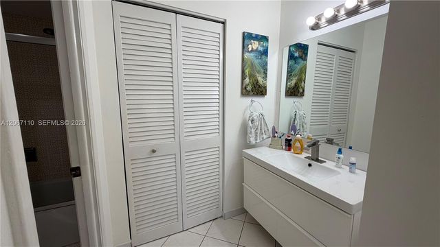 1825 S Ocean Drive 509, Hallandale Beach, FL 33009