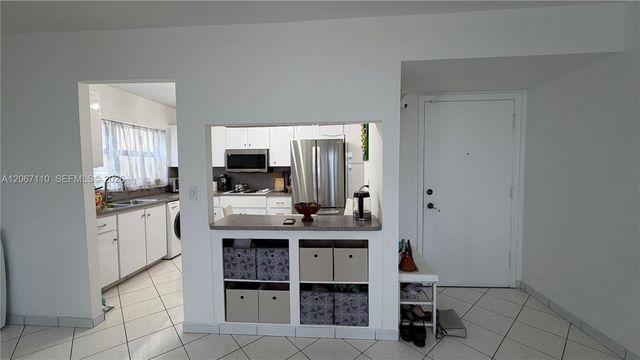 1825 S Ocean Drive 509, Hallandale Beach, FL 33009