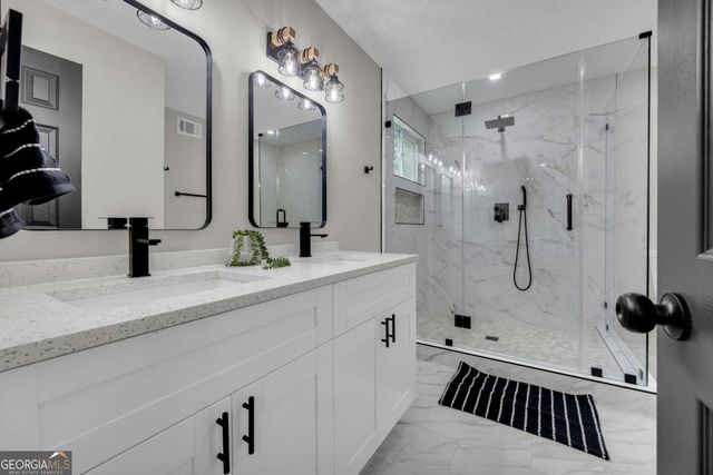5359 Bridgewater Trace, Stone Mountain, GA 30088
