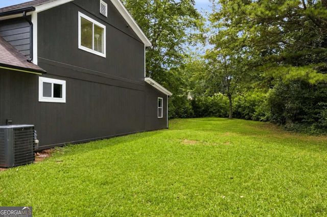 5359 Bridgewater Trace, Stone Mountain, GA 30088