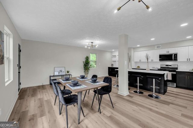 5359 Bridgewater Trace, Stone Mountain, GA 30088