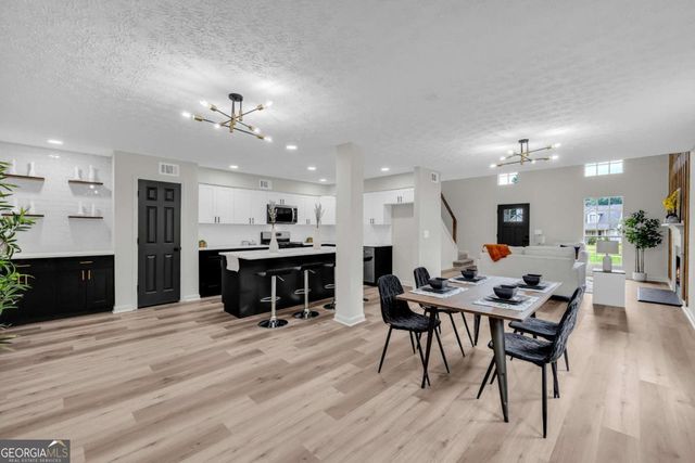 5359 Bridgewater Trace, Stone Mountain, GA 30088