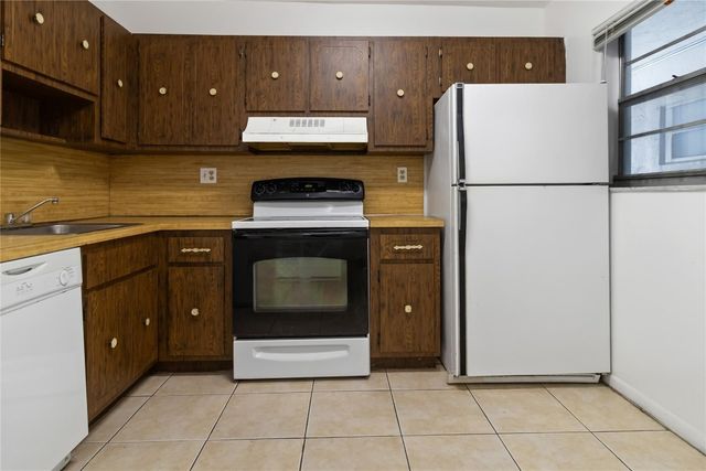 16750 NE 10th Avenue 126, North Miami Beach, FL 33162