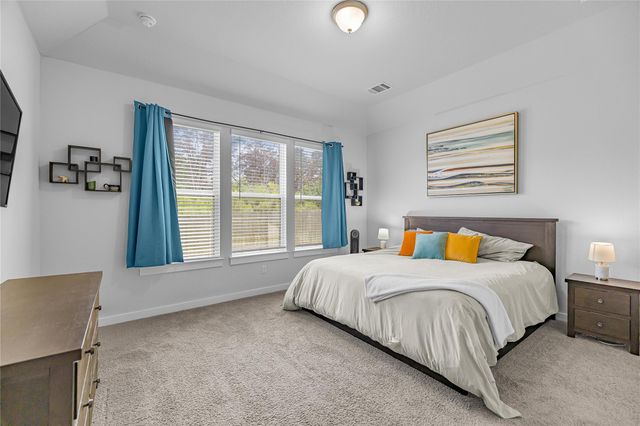105 Salado Creek TRL, Bastrop, TX 78602