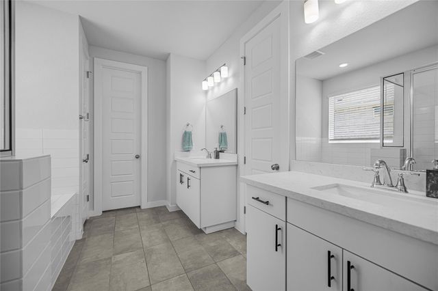 105 Salado Creek TRL, Bastrop, TX 78602