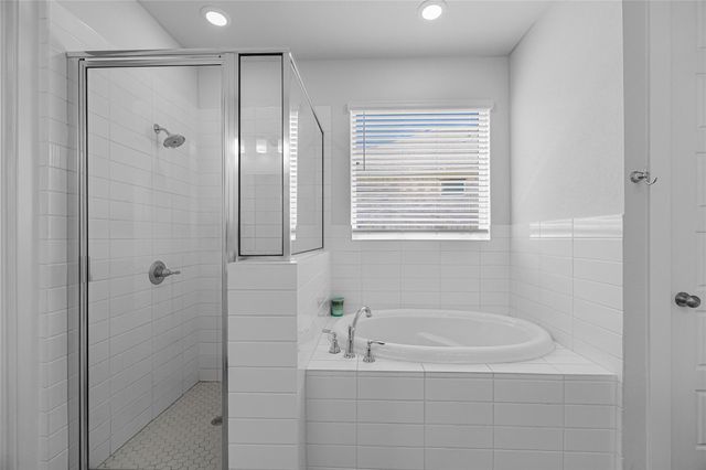 105 Salado Creek TRL, Bastrop, TX 78602
