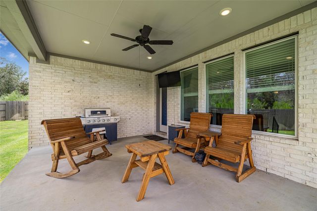 105 Salado Creek TRL, Bastrop, TX 78602