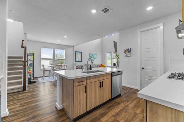 105 Salado Creek TRL, Bastrop, TX 78602