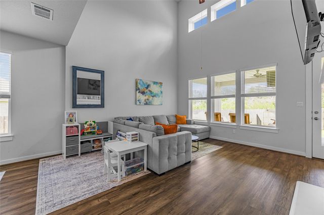 105 Salado Creek TRL, Bastrop, TX 78602