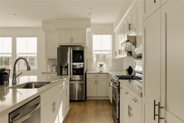 10942 Champions Lane, Cypress, CA 90720