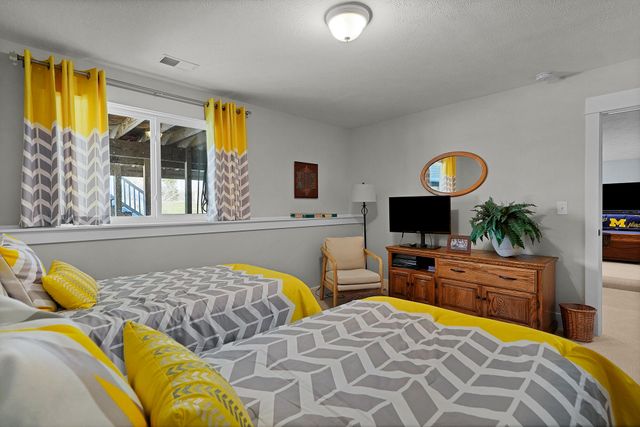 14067 Phoenix Place, Holland Twp, MI 49424