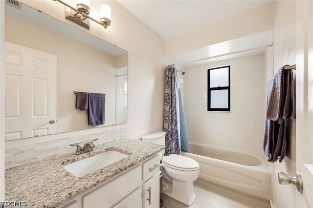 713 SW 39th TER, Cape Coral, FL 33914