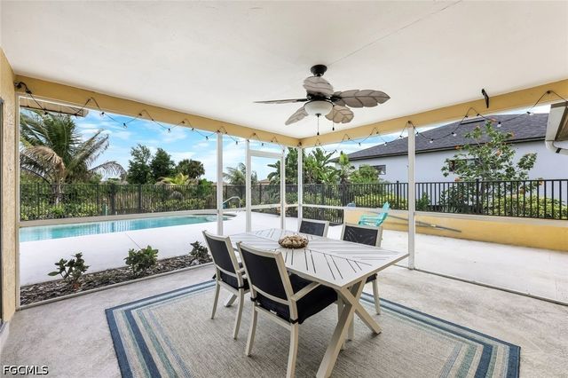 713 SW 39th TER, Cape Coral, FL 33914