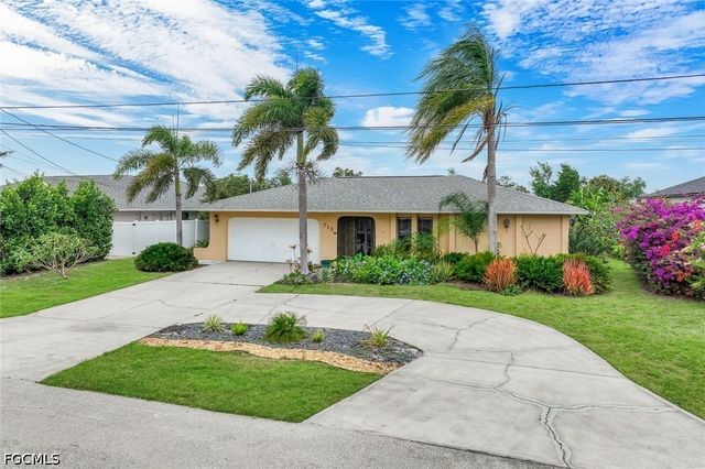 713 SW 39th TER, Cape Coral, FL 33914