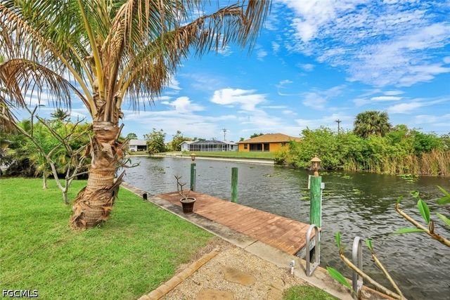 713 SW 39th TER, Cape Coral, FL 33914