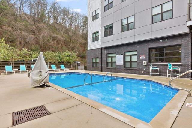 782 Riverfront Parkway 107, Chattanooga, TN 37402