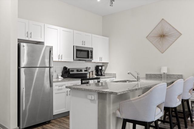 782 Riverfront Parkway 107, Chattanooga, TN 37402