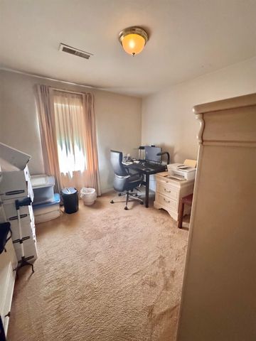 2067 Glenwood Terrace, Huntington, WV 25701