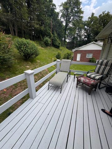 2067 Glenwood Terrace, Huntington, WV 25701