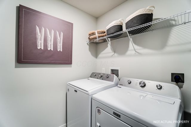 5760 Orchard Lakes Trail Drive, Canal Winchester, OH 43110