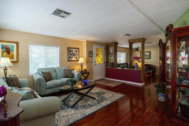 275 Burnett Ave, Morgan Hill, CA 95037