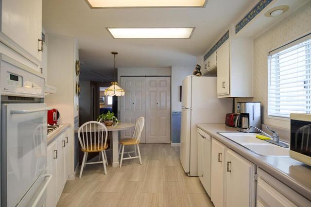 275 Burnett Ave, Morgan Hill, CA 95037