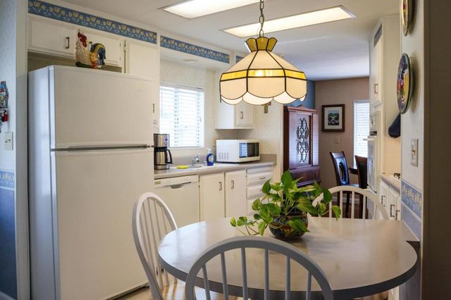 275 Burnett Ave, Morgan Hill, CA 95037