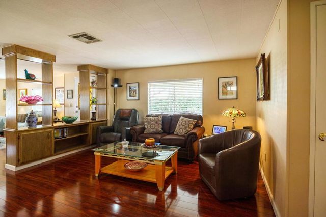 275 Burnett Ave, Morgan Hill, CA 95037