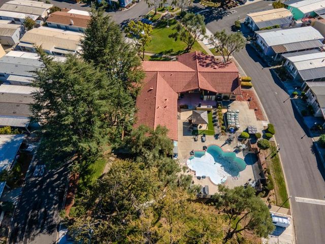 275 Burnett Ave, Morgan Hill, CA 95037