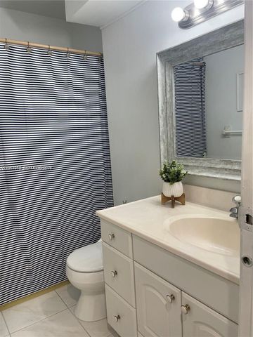 9590 NW 24th Pl, Sunrise, FL 33322