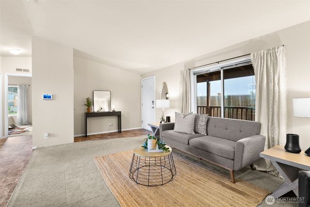 1910 2nd Avenue W, Bremerton, WA 98312