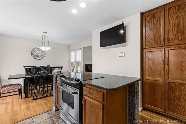 3620 Greenfield Drive, New Albany, IN 47150