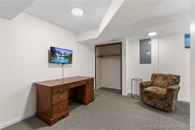 3620 Greenfield Drive, New Albany, IN 47150