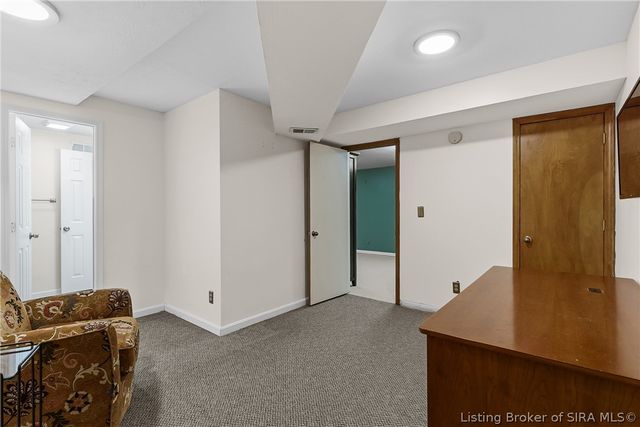 3620 Greenfield Drive, New Albany, IN 47150