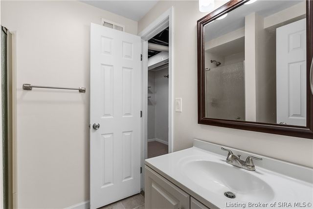 3620 Greenfield Drive, New Albany, IN 47150