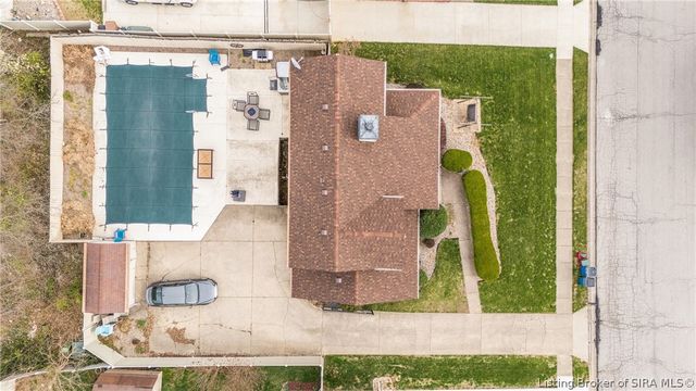 3620 Greenfield Drive, New Albany, IN 47150