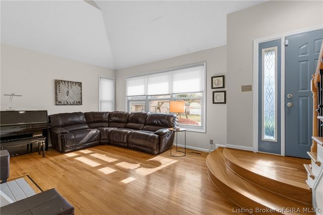 3620 Greenfield Drive, New Albany, IN 47150