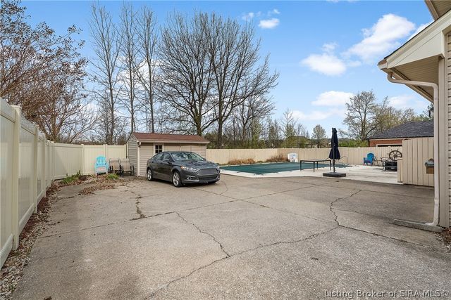 3620 Greenfield Drive, New Albany, IN 47150