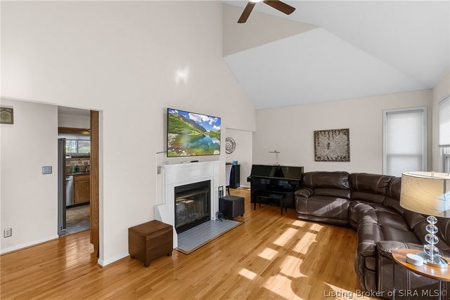 3620 Greenfield Drive, New Albany, IN 47150