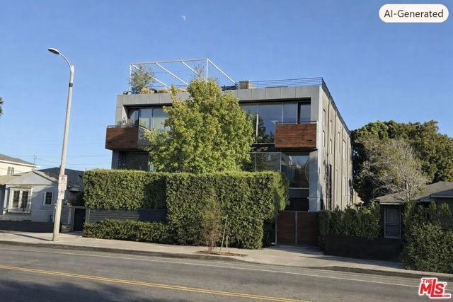 404 Venice Way, Los Angeles, CA 90291