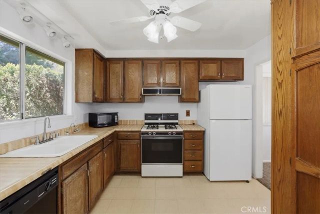 817 W Ontario, Corona, CA 92882