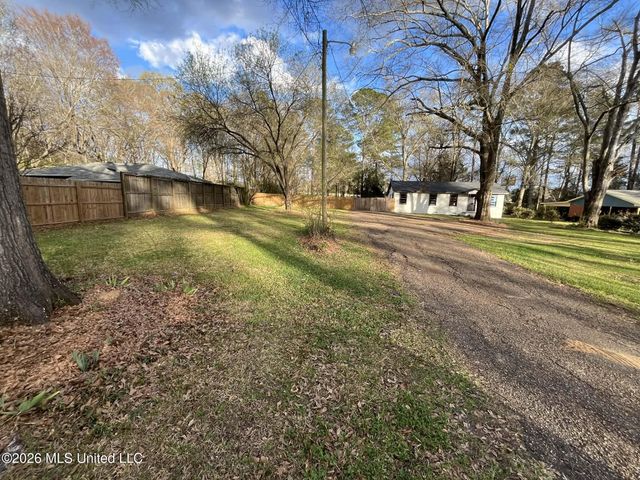5552 Terry Road, Jackson, MS 39272