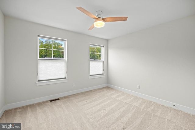 1548 MEADOWLARK GLEN RD, Dumfries, VA 22026